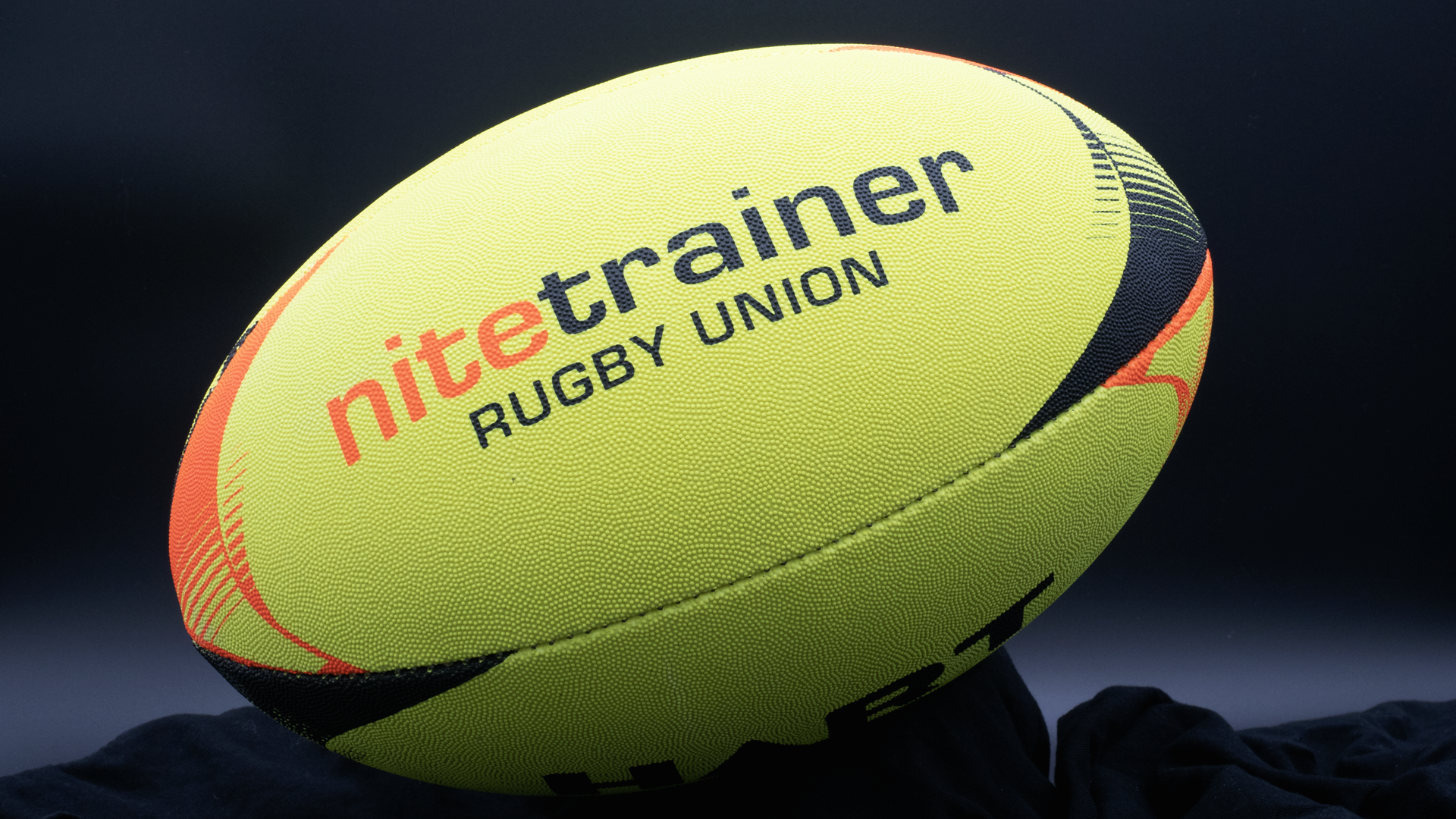 HART Nite Trainer Rugby Union Balls